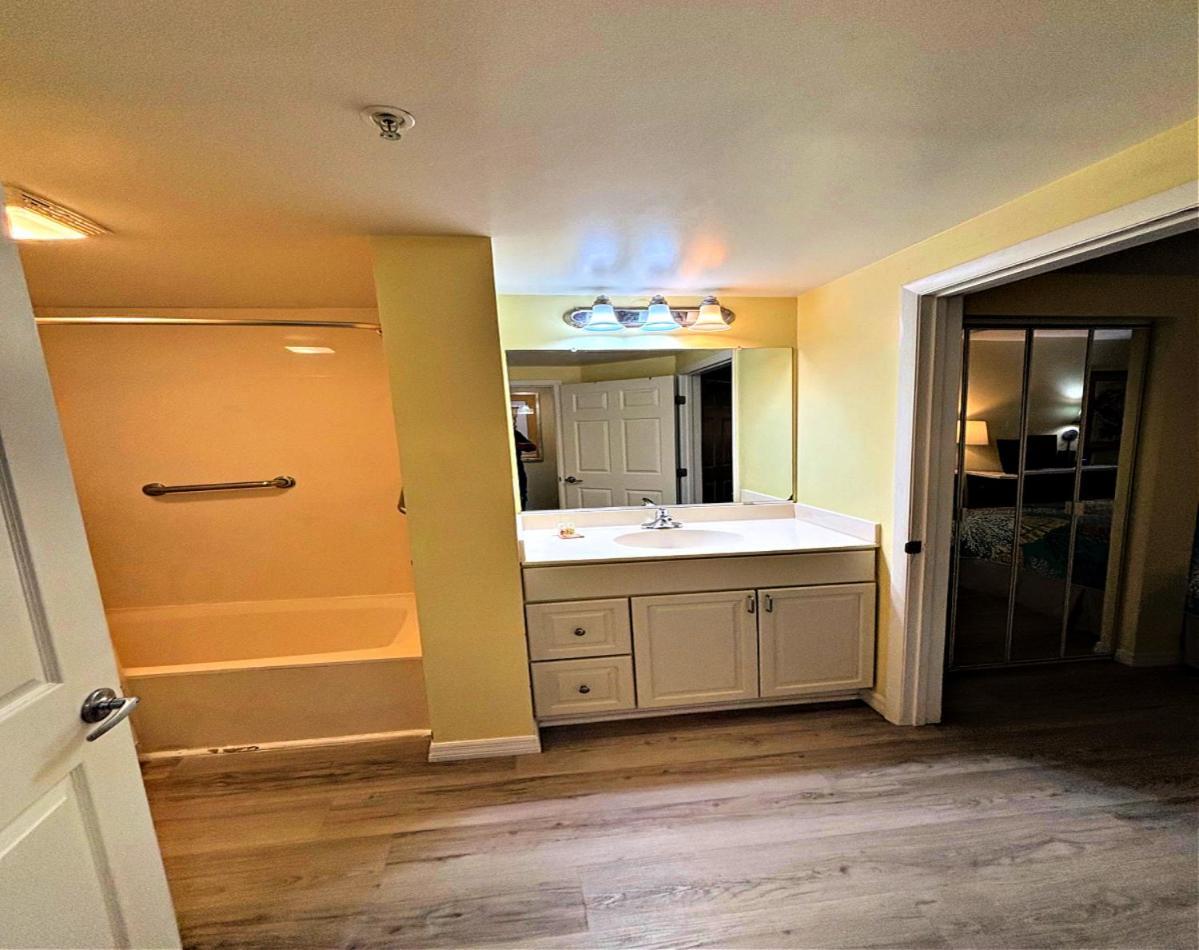 1 Bedroom Direct Oceanfront Condo Wyndham Ocean Walk Resort - Daytona Funland 703 Daytona Beach Bagian luar foto